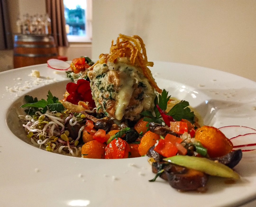 Restaurant: Robert's