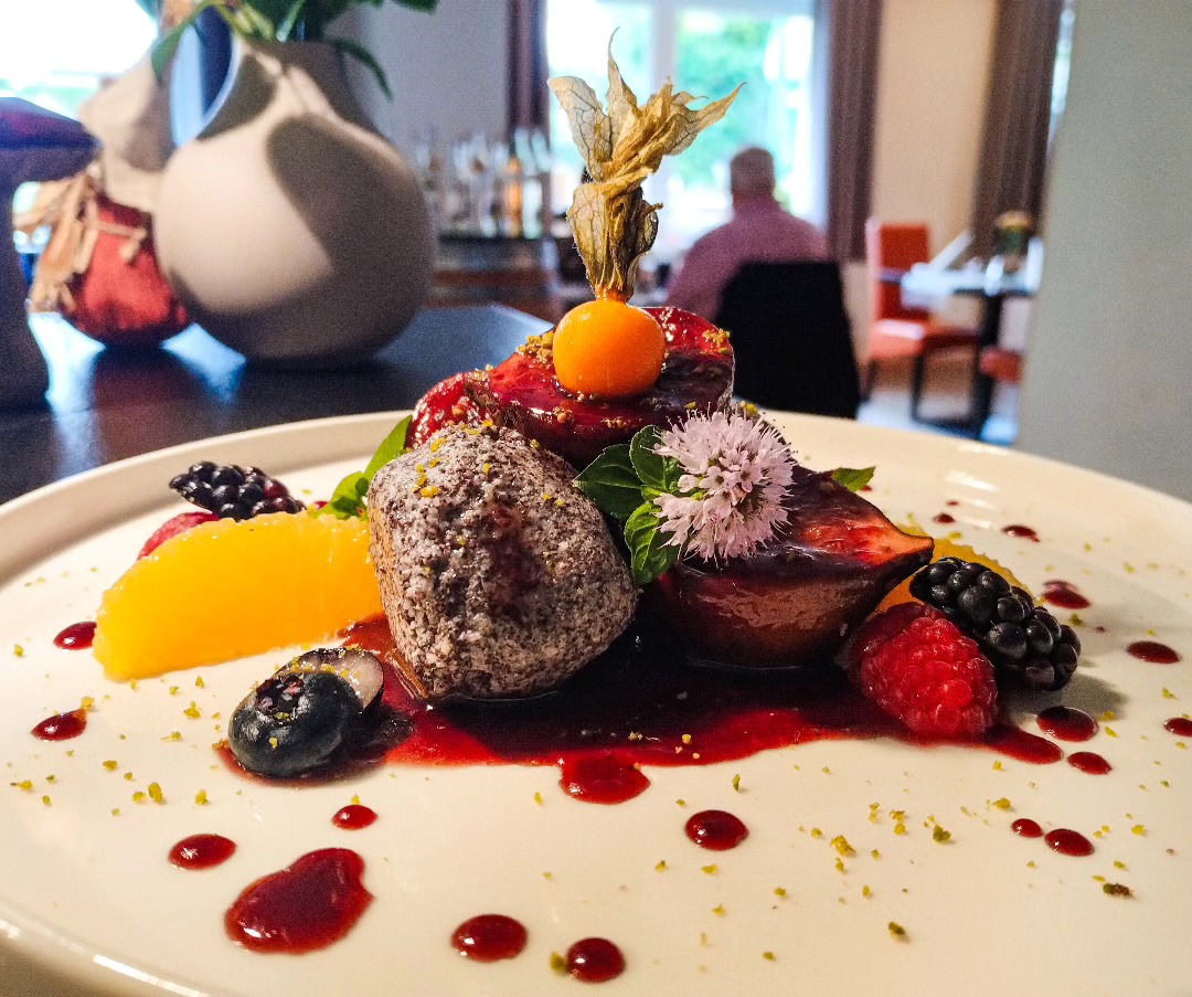 Restaurant: Robert's