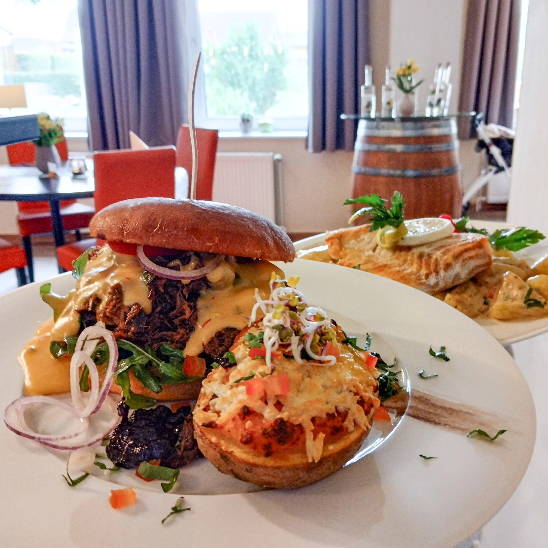 Restaurant: Robert's