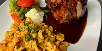 Essen-gehen - PLZ 9327 (Schweiz) - Schweins Haxe - Restaurant Traube