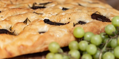 Essen-gehen - Ambiente: klassisch - Hausgemachtes Focaccia - Dal Toscano