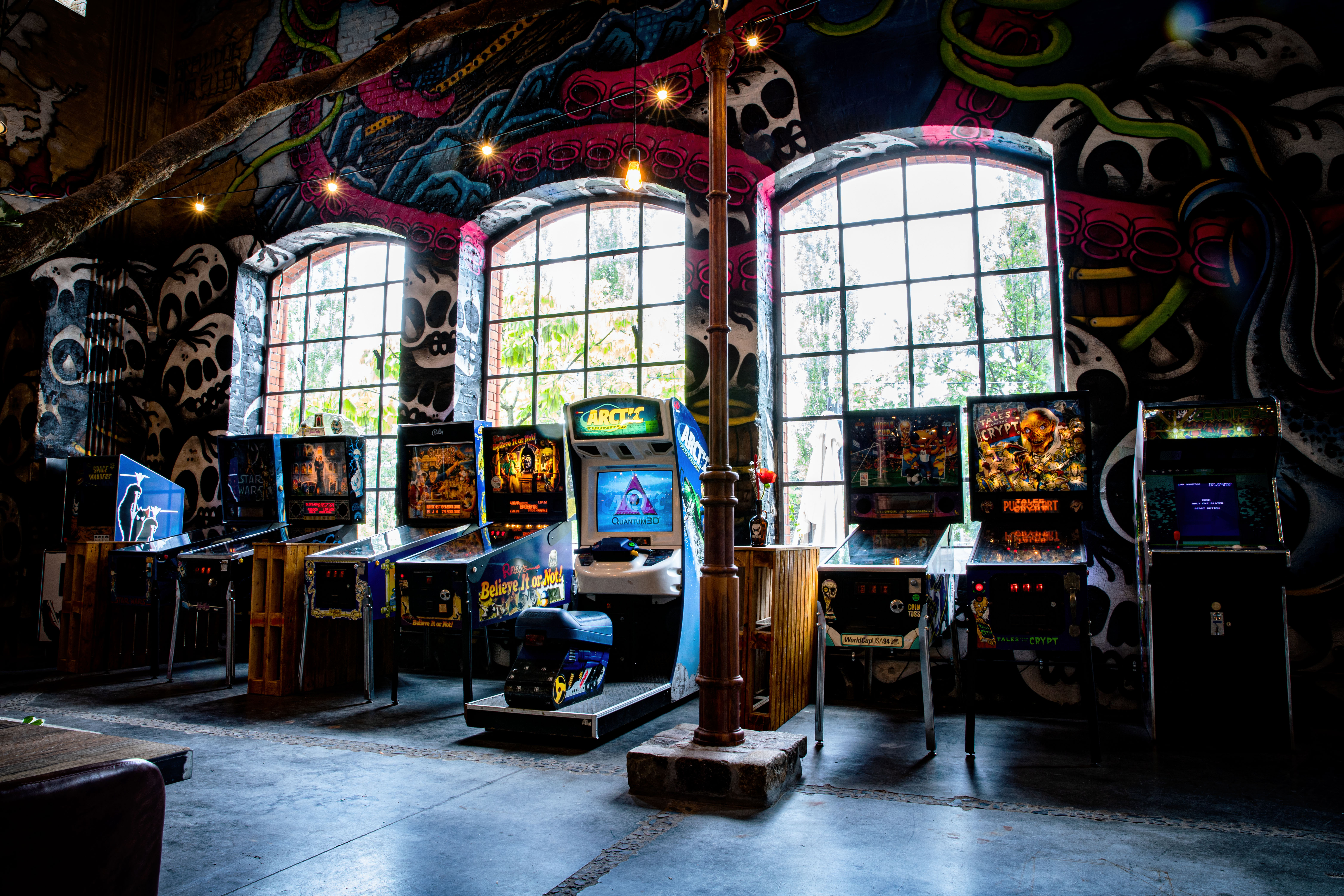 Restaurant: Aracde Games
Flipper, Racing, Darts, Tischkicker - BrewDog DogTap Berlin