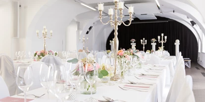 Essen-gehen - Mahlzeiten: Frühstück - Oberösterreich - Schlosssaal - Stadtplatz 1