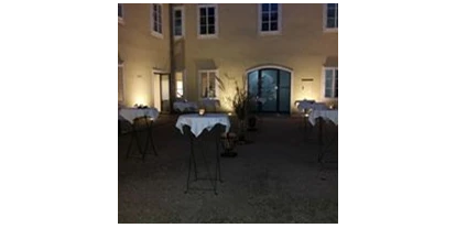 Essen-gehen - Mahlzeiten: Frühstück - Oberösterreich - Innenhof - Stadtplatz 1