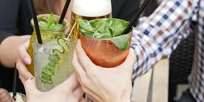 Essen-gehen - Sitzplätze im Freien - Wien Wieden - 1010 Wien, Cocktail Bar mit guten Cocktails - Afterwork Drinks in Wien @ Chill Out Lounge I Cocktailbar Stadtzentrum Wien
Best After Work Drinks in Vienna @ Chill Out Lounge I Cocktail Bar City Centre Vienna /
Come in and chill out!
 - Chill Out Lounge I Cocktailbar Wien