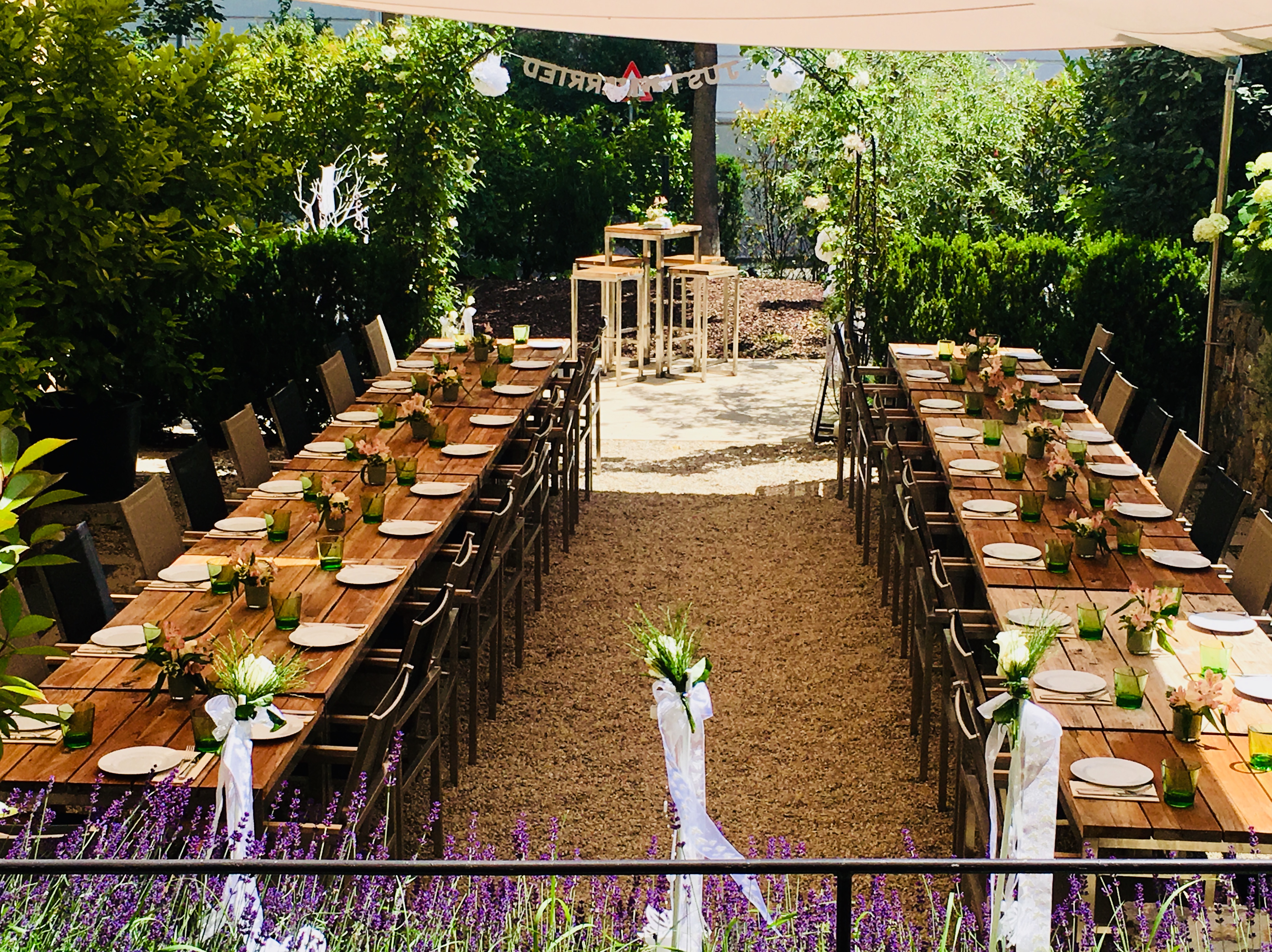 Essen-gehen - grüner Gastgarten - Wien Mariahilf - Feste feiern! - Terra Rossa