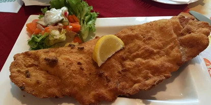 Essen-gehen - Sitzplätze im Freien - Wien Wieden - Gefülltes Schnitzel - Wiesenstadt