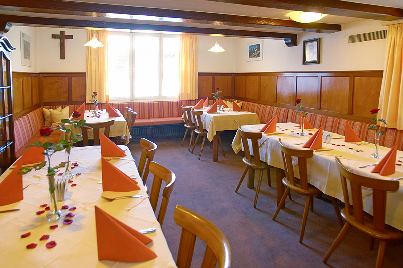 Essen-gehen - PLZ 9424 (Schweiz) - Gasthaus Frühlingsgarten