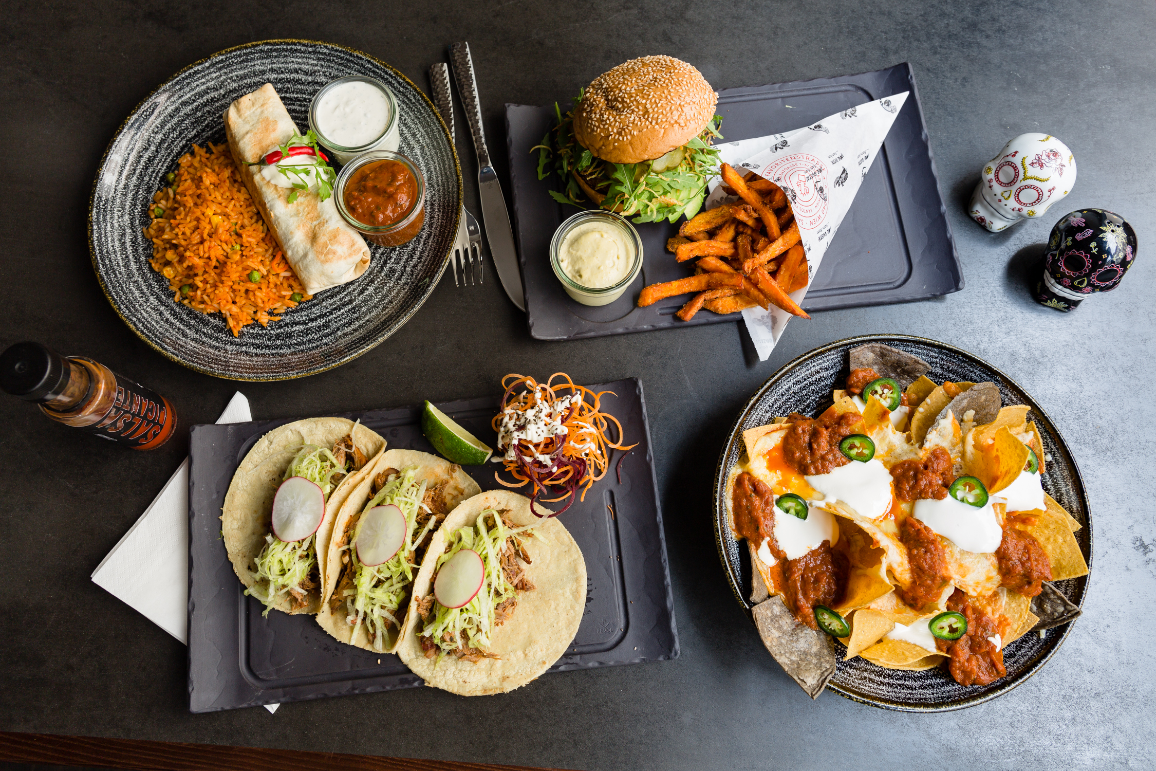 Essen-gehen - Schwechat - Santos Neubau