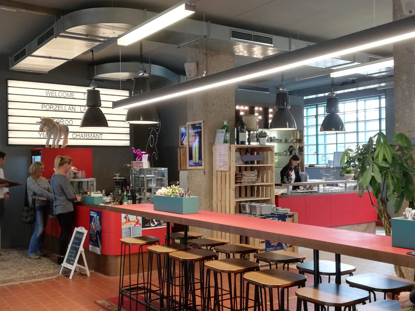 Essen-gehen - Oberösterreich - Porzellanladen