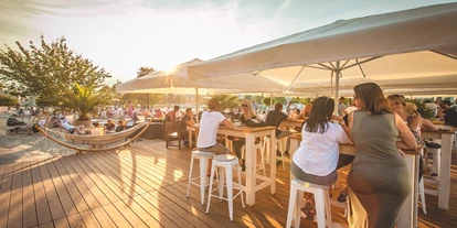 Essen-gehen - Altenberg bei Linz - Sandburg – Strand küsst Bar