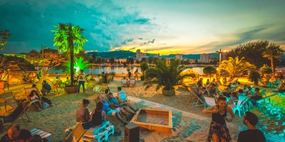 Essen-gehen - Altenberg bei Linz - Sandburg – Strand küsst Bar