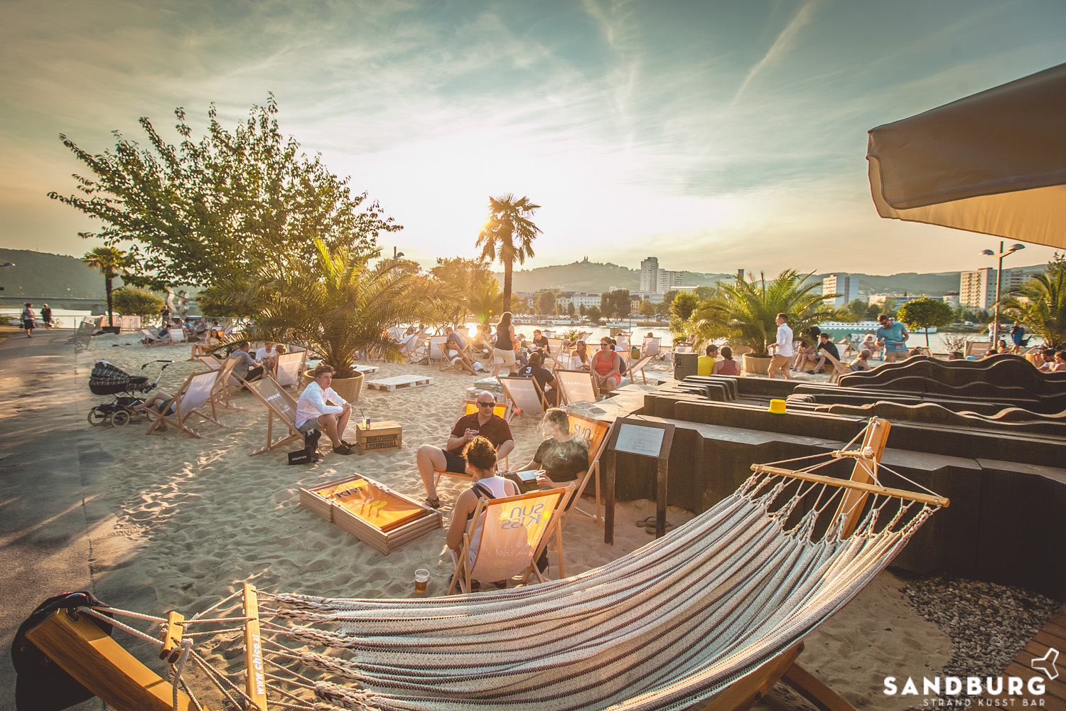 Restaurant: Sandburg – Strand küsst Bar
