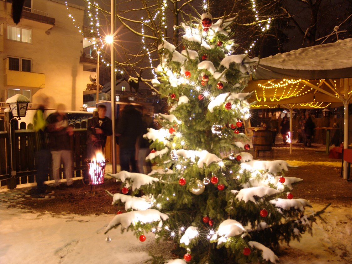 Restaurant: Weihnachtszeit im Bierheuriger Gastgarten - Bierheuriger