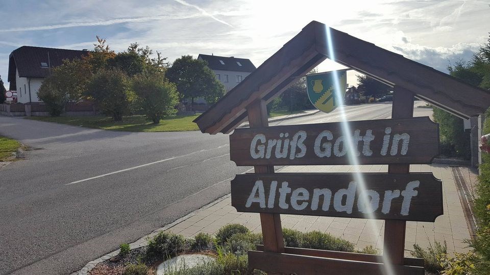 Essen-gehen - rollstuhlgerecht - Wienerwald Süd-Alpin - Willkommen in Altendorf - Gasthaus zur Dorfwirtin