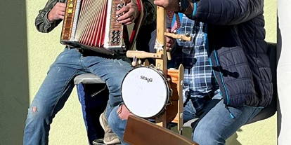 Essen-gehen - Spielplatz - Niederösterreich - Live Musik - Gasthaus zur Dorfwirtin