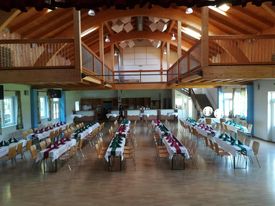 Restaurant: Saal bis zu 400 Personen - Gasthaus zur Dorfwirtin