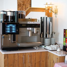 Restaurant: Kaffee- und Tee-Bar - Restaurant im Hotel Glocknerhof