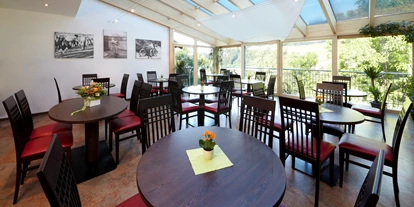 Essen-gehen - Völlan - Wintergarten - Restaurant Hotel Zum Löwen