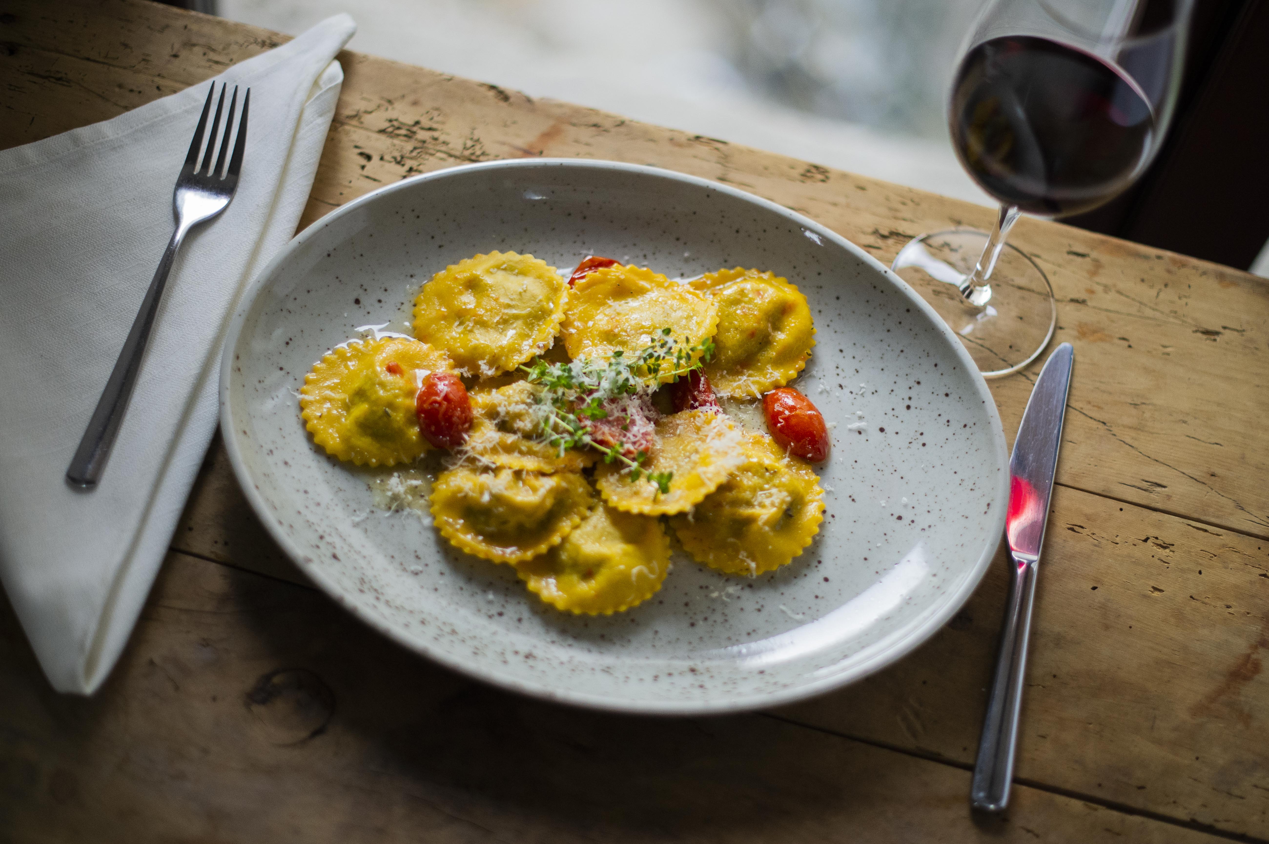 Restaurant: Hausgemachte  Ravioli - Rössl Bianco