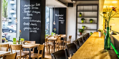 Essen-gehen - rollstuhlgerecht - Salzburg-Stadt Liefering - TRUMEREI - Bar, Restaurant & Bier Shop