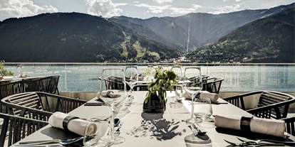 Essen-gehen - Ambiente: klassisch - Restaurant direkt am See in Zell am See. - SEENSUCHT - Restaurant am See