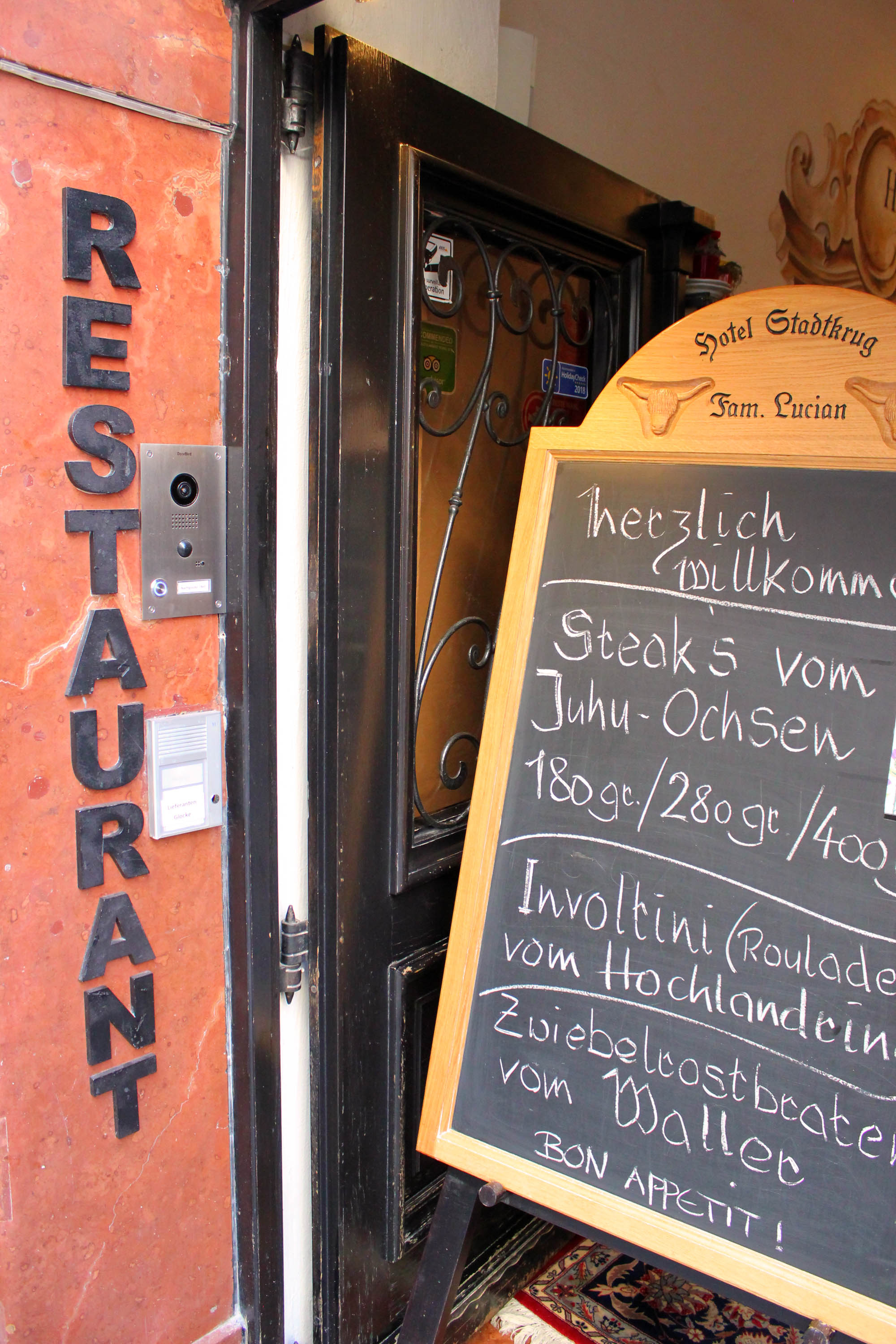 Essen-gehen - Sitzplätze im Freien - Salzburg - Altstadthotel Stadtkrug