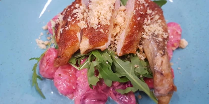 Essen-gehen - Hard - Perlhuhn auf Rote Beete Gnocchi - Gabriel's Cucina