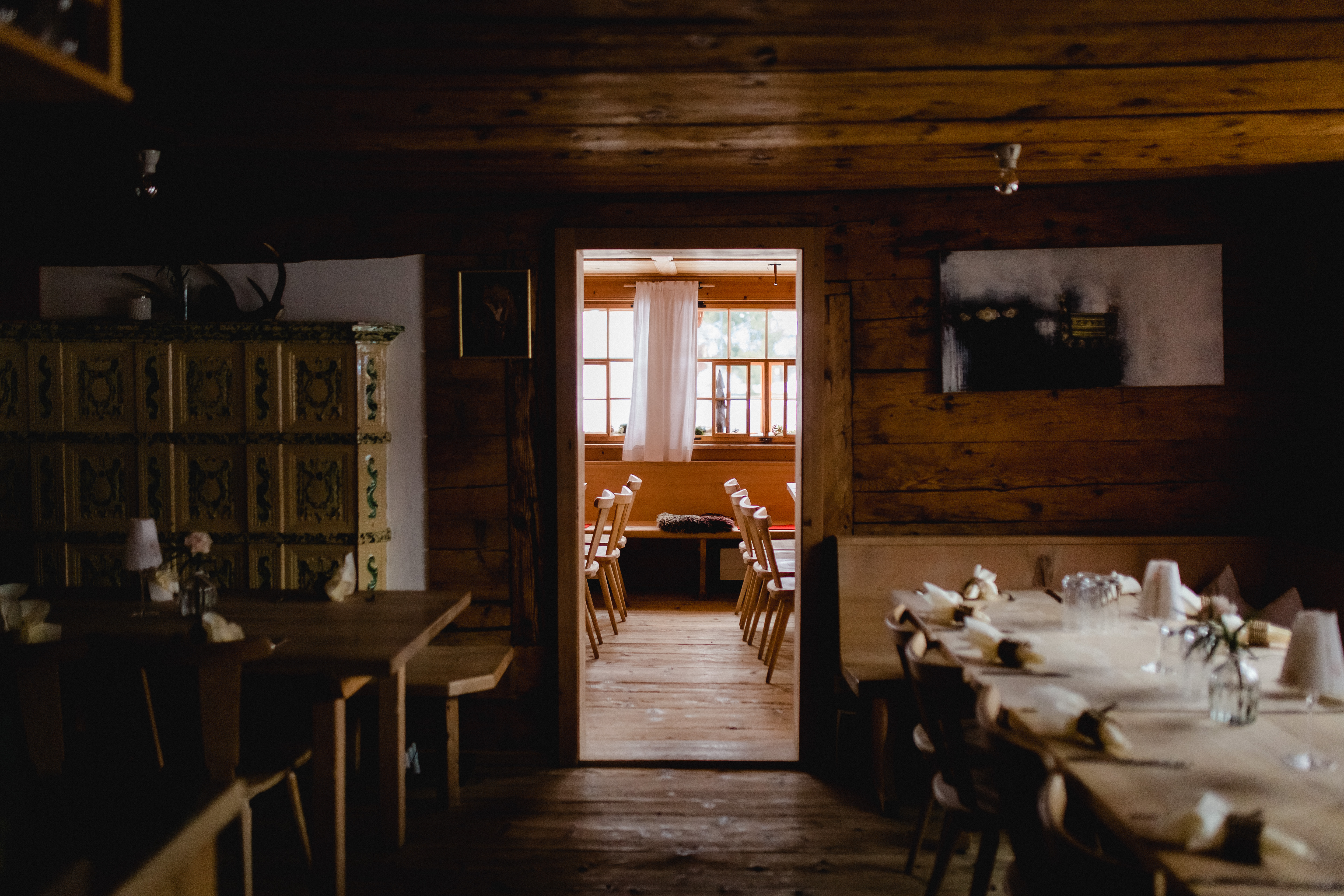 Essen-gehen - grüner Gastgarten - Vorarlberg - Naze's Hus