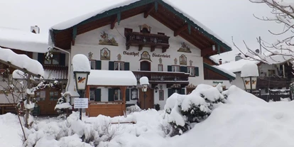 Essen-gehen - rollstuhlgerecht - Oberbayern - Winter beim Hinterwirt - Gasthof Hinterwirt