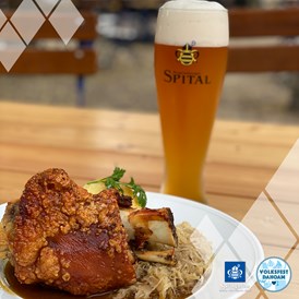 Restaurant: Schweinshaxe mit hausgebrautem Bier - Brauereigaststätte Spitalgarten