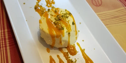 Essen-gehen - Ambiente: klassisch - Indische Spezialität: Mango Panna Cotta - zaffran indian cuisine