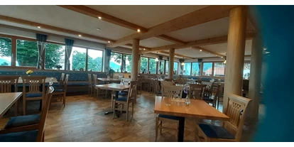 Essen-gehen - rollstuhlgerecht - Oberbayern - Lokal - Berggasthaus Kraxenberger