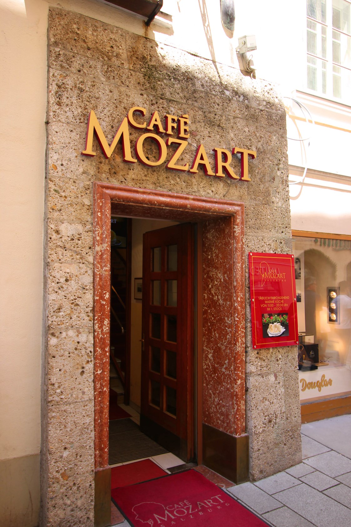 Restaurant: Cafe Mozart