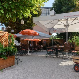 Restaurant: Gastgarten mit Kastanienbäume - Gasthof Wastlwirt