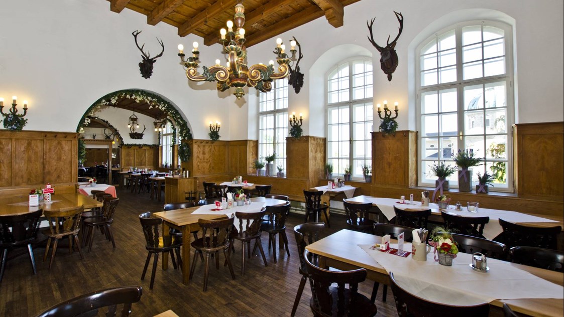 Restaurant: Gartenzimmer - Stiegl-Keller Salzburg