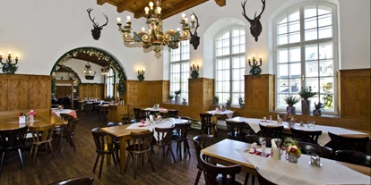 Essen-gehen - rollstuhlgerecht - Salzburg-Stadt Liefering - Gartenzimmer - Stiegl-Keller Salzburg