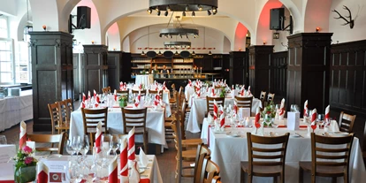 Essen-gehen - rollstuhlgerecht - Salzburg-Stadt Liefering - Kleiner Saal - Stiegl-Keller Salzburg