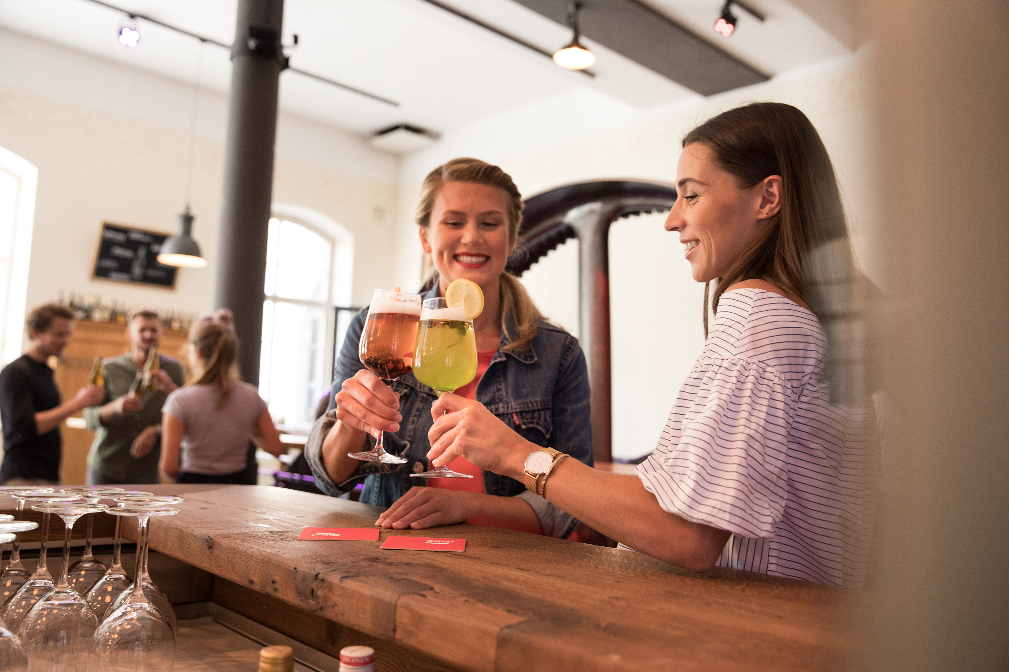 Essen-gehen - Gerichte: Hausmannskost - Gerne servieren wir Ihnen auch die hauseigenen Biercocktails. - Stieglitz der Stiegl-Brauwelt