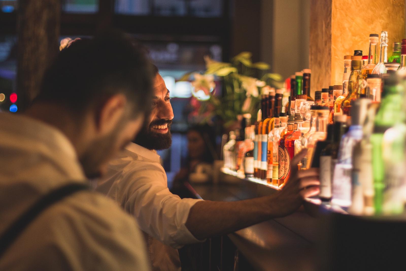 Essen-gehen - Live Musik abends - Bar Area von Barito (Restaurant & Bar) in Köln - barito