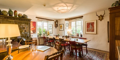 Essen-gehen - Weil am Rhein - Restaurant Innenansicht ins Fritzstüble - Restaurant Hotel Pfaffenkeller