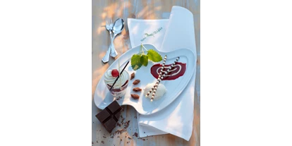 Essen-gehen - PLZ 79674 (Deutschland) - ein Dessert als krönender Abschluß zum Menü - Schwarzwald-Gaststuben Hotel Rössle