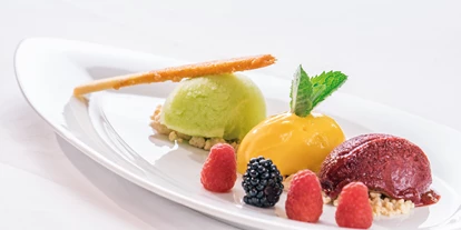 Essen-gehen - Ambiente: klassisch - Hausgemachte Sorbets - liebevoll zubereitet - Sporthotel Reisch - Restaurant Kaiserstuben